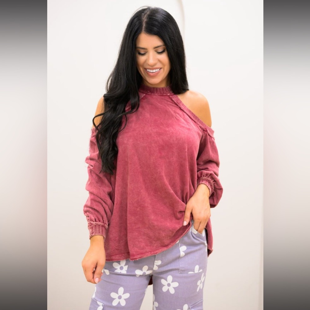J Her Cold Shoulder Top - Picture 5 of 5